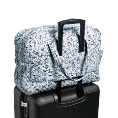Vera Bradley® - Trolley sleeve on a Weekender Travel Bag In Perennials Gray
