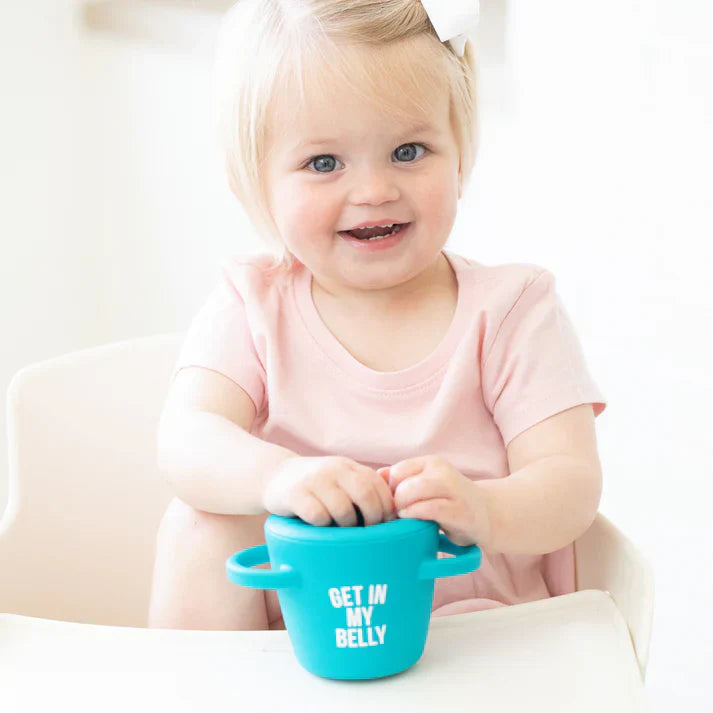 Baby feeding products. Sippy cups, wonder bowls, wonder bibs, and spoon sets. All from the brand Bella Tunno.