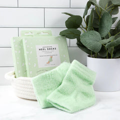 Voesh Moisturizing Heel Socks | Mint