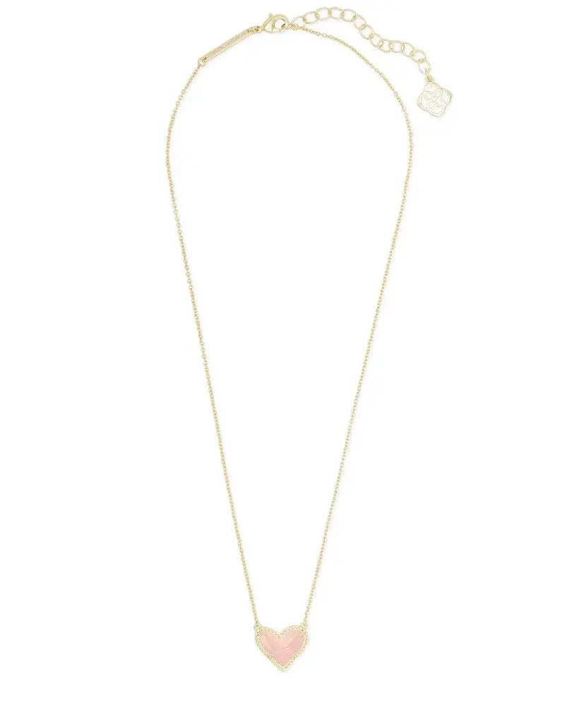 Ari Heart Short Pendant Necklace - Chain View