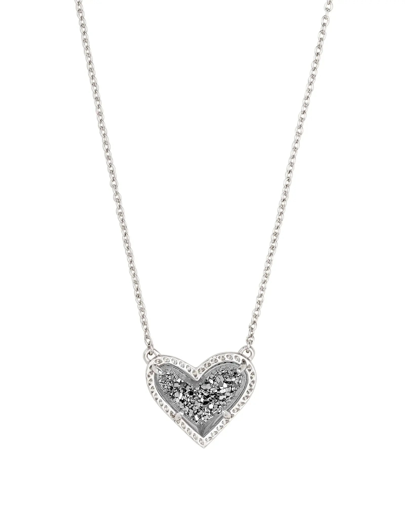 Ari Heart Short Pendant Necklace Front View