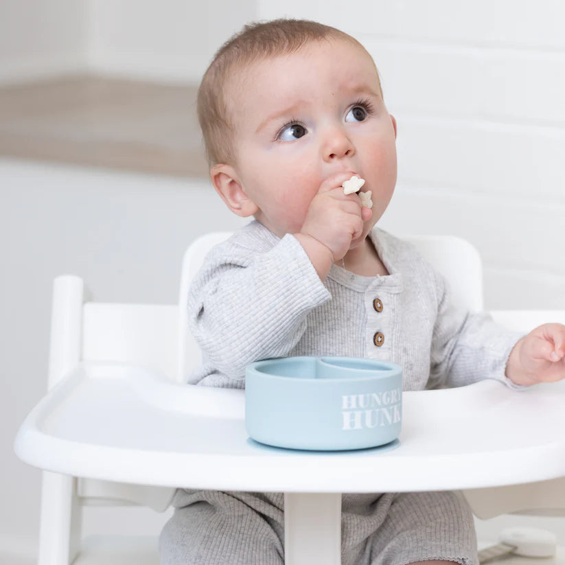 A Bella Tunno Wonder Bowl for kids in the color blue that reads, "Hungry Hunk." 