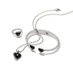 Pretty Tough Amour Heart Ring