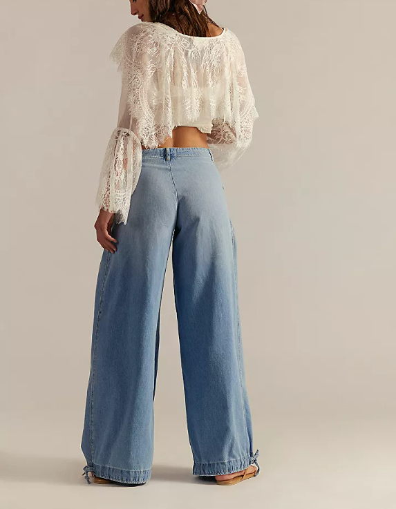 Lotus Jean