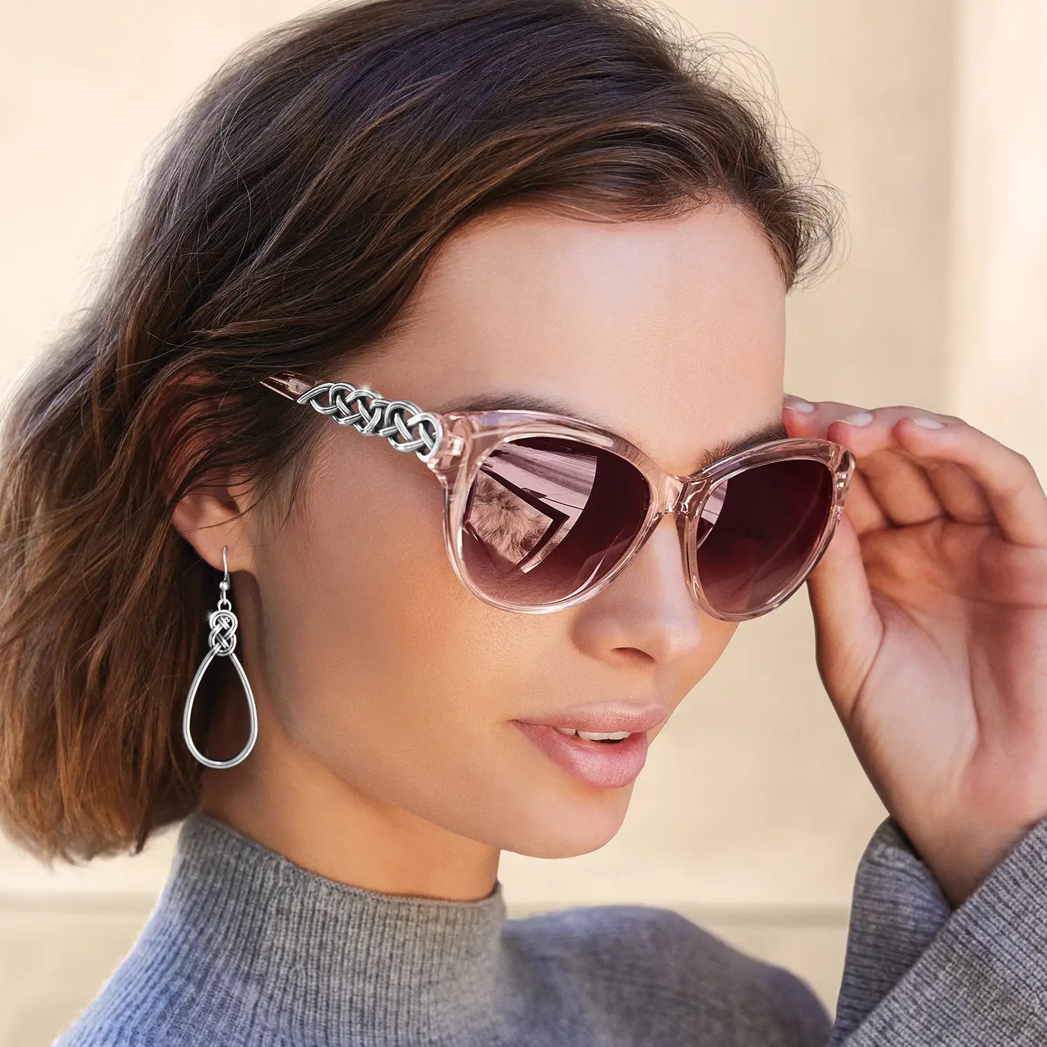 Interlok Braid Rosewater Sun Model View