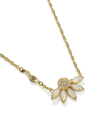 Anya Flower Short Pendant Necklace