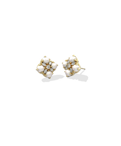 Dira Pearl Stud Earrings