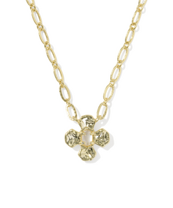 Leanne Short Pendant Necklace