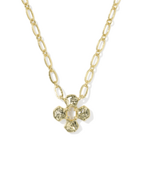 Leanne Short Pendant Necklace