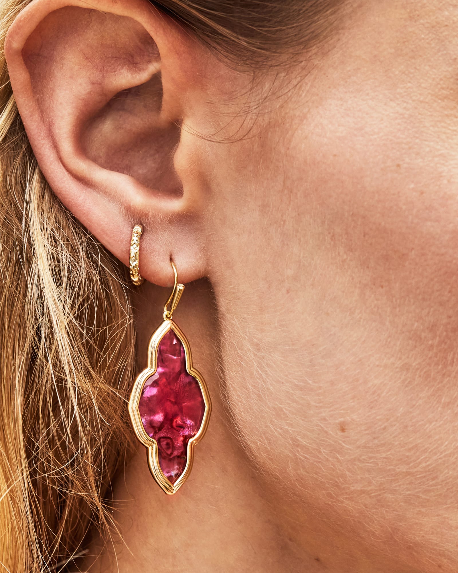 Kendra Scott Framed Abbie Drop Earrings in Light Burgundy Illusion