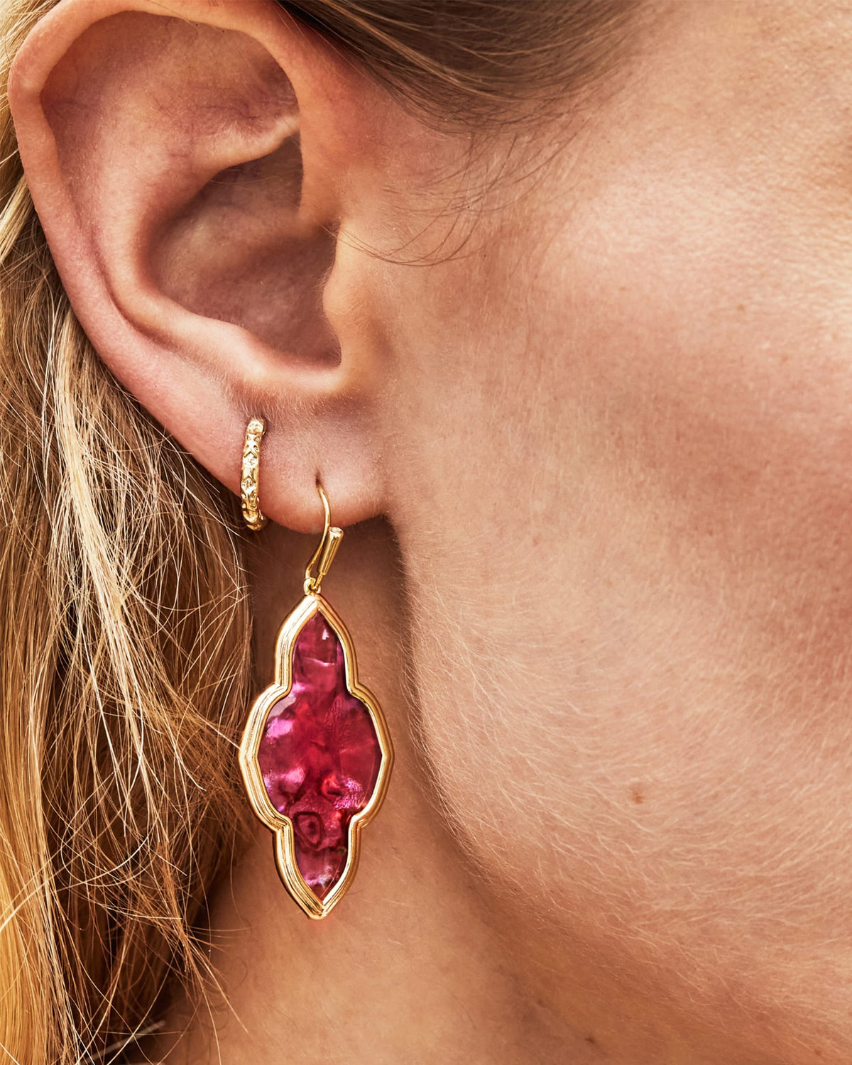 Kendra Scott Framed Abbie Drop Earrings in Light Burgundy Illusion