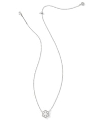 Snowflake Short Pendant Necklace