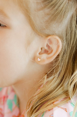 Screwback Stud - Nora Heart