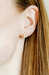 Screwback Stud Earrings - Donut