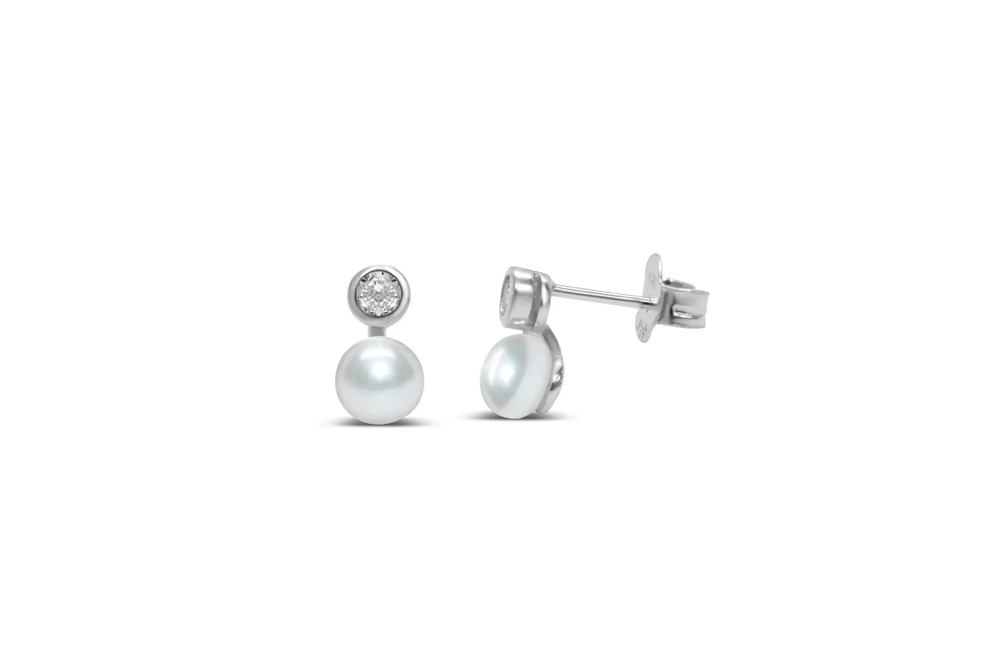 Silver pearl earrings with stud.