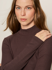 Long Sleeve Mock Essential