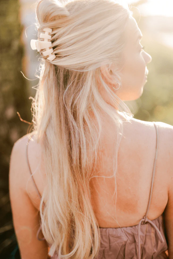 Classic Almond Beige Small Claw Hair Clip