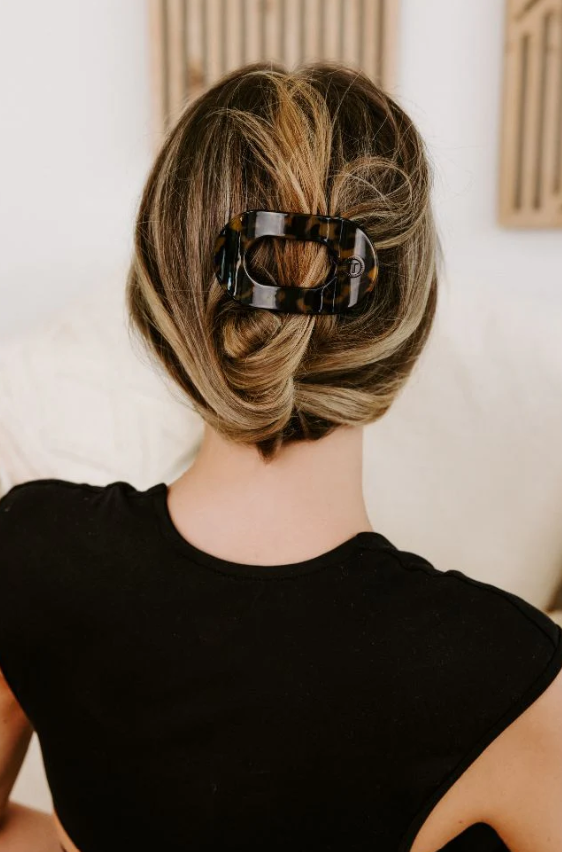 Tortoise Small Flat Round Hair Clip