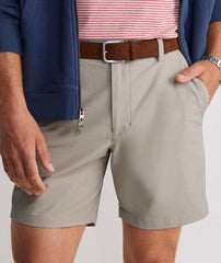 Vineyard Vines 7" On-The-Go Shorts | Khaki