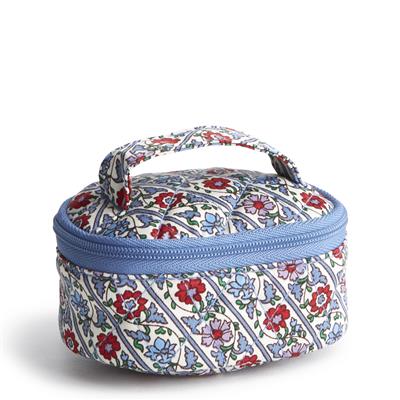 Vera Bradley Mini Zip Case in the Mini Vines Ribbons pattern. This Mini Zip Case comes from Vera Bradley.