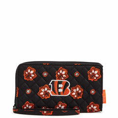 Vera Bradly NFL RFID Front Zip Wristlet - CINCINNATI BENGALS