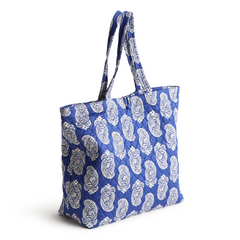 An original tote bag from Vera Bradley designed out of cotton gabardine. Shown in the pattern, Iconic Paisley Deep Ultramarine.