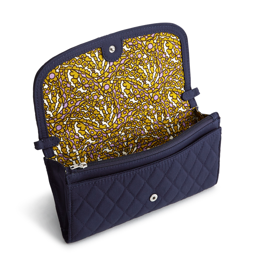 Wildwood Wallet Crossbody in Cotton Gabardine fabric from Vera Bradley. Shown in the Peacoat pattern.
