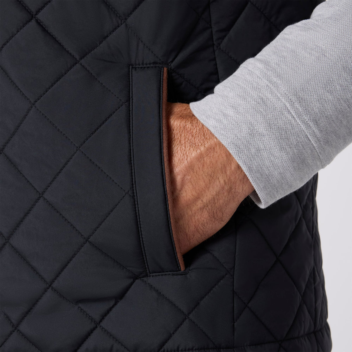 Mizzen+Main Brentwood Quilted Vest in Black