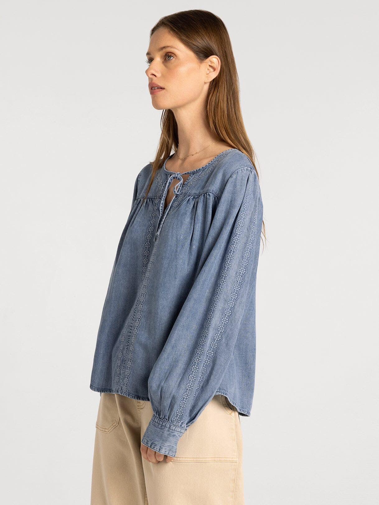 Rae Top