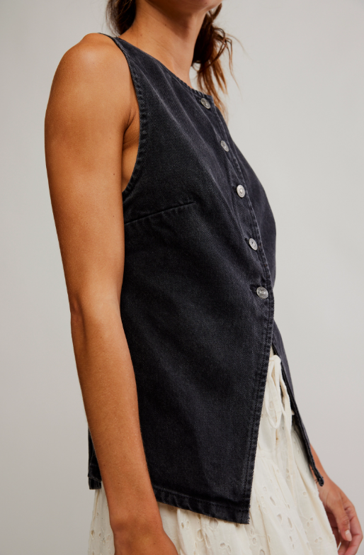Aimee Vest