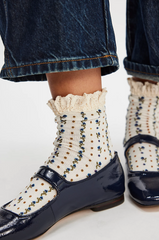 Rosebud Waffle Knit Ankle Sock