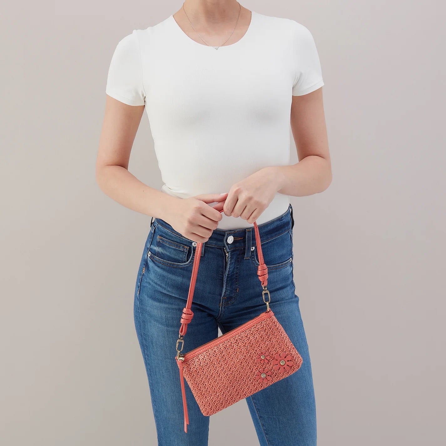 Darcy Crossbody - Wild Rose Woven Straw
