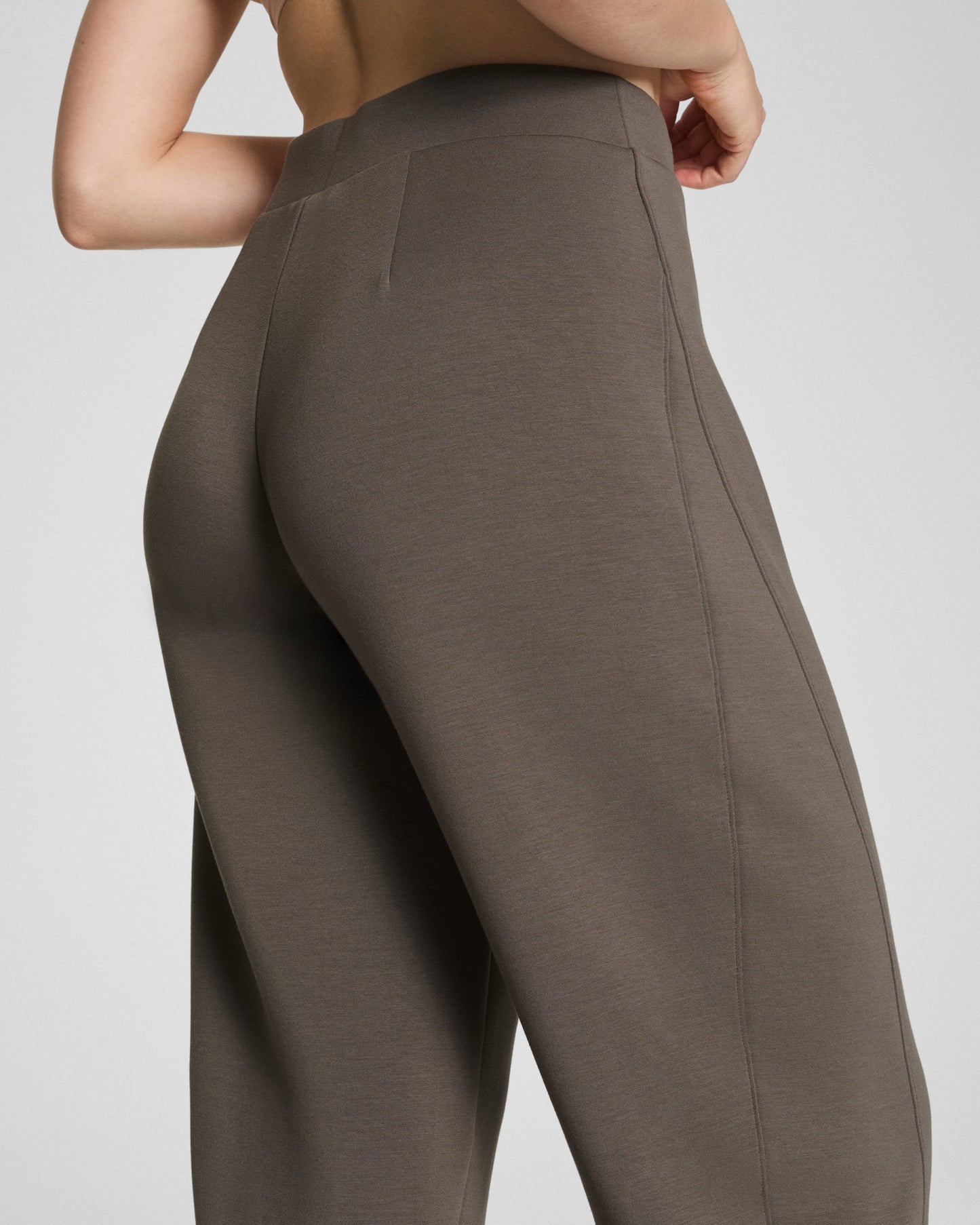 Airessentials Barrel Leg Pant