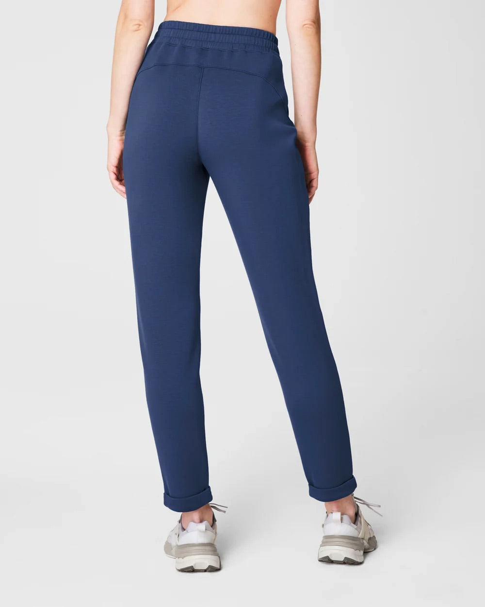 AirEssentials Tapered Pant