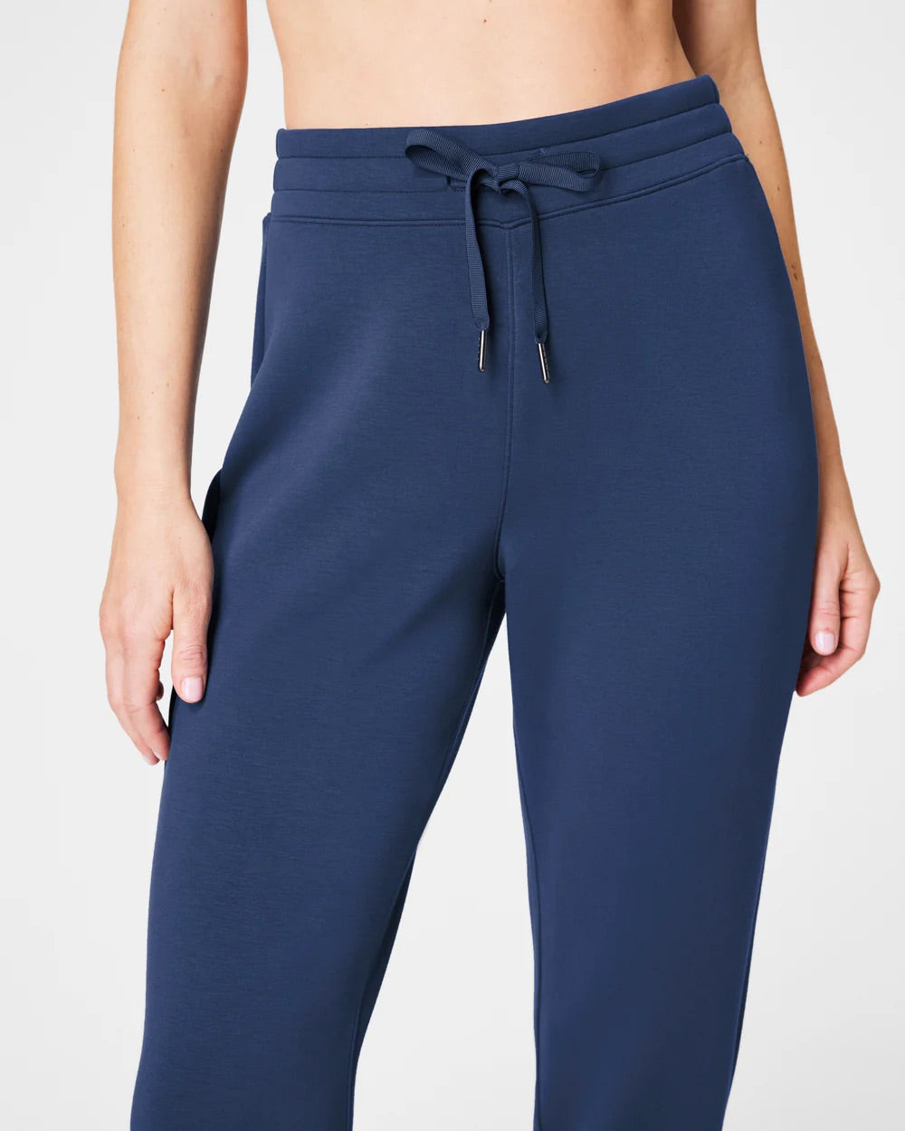 AirEssentials Tapered Pant