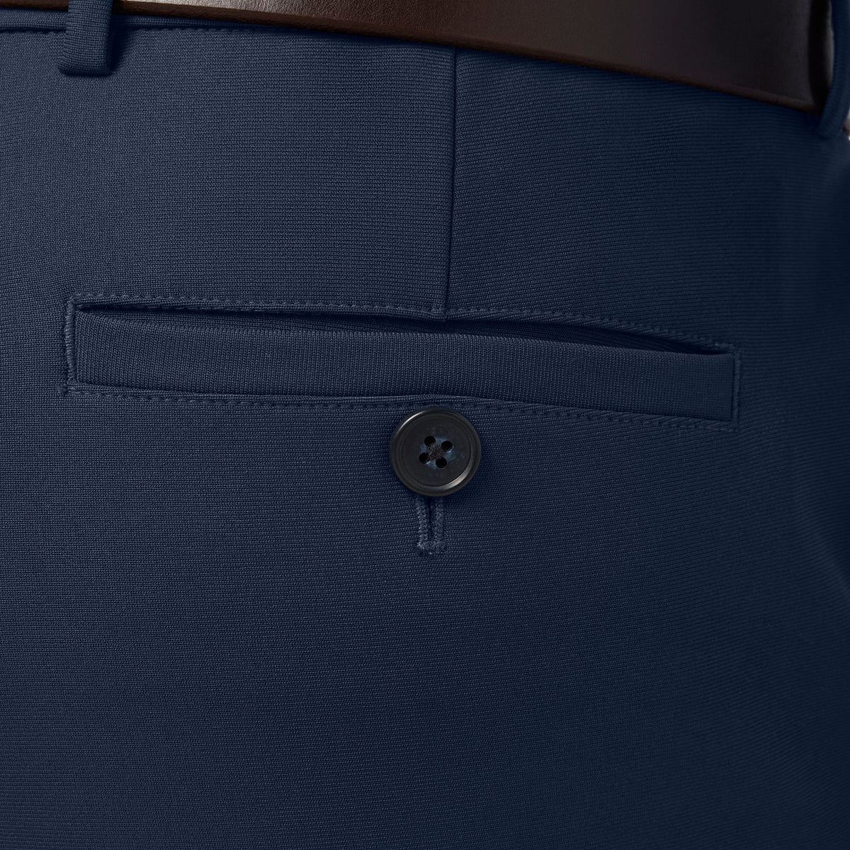 Mizzen+Main Upton Chino Pant in Navy - back pocket detail (Navy)