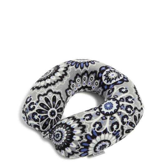 A Vera Bradly Travel Neck Pillow in Tranquil Medallion pattern. 1230