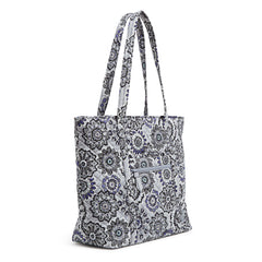 A Vera Tote bag in Tranquil Medallion pattern.