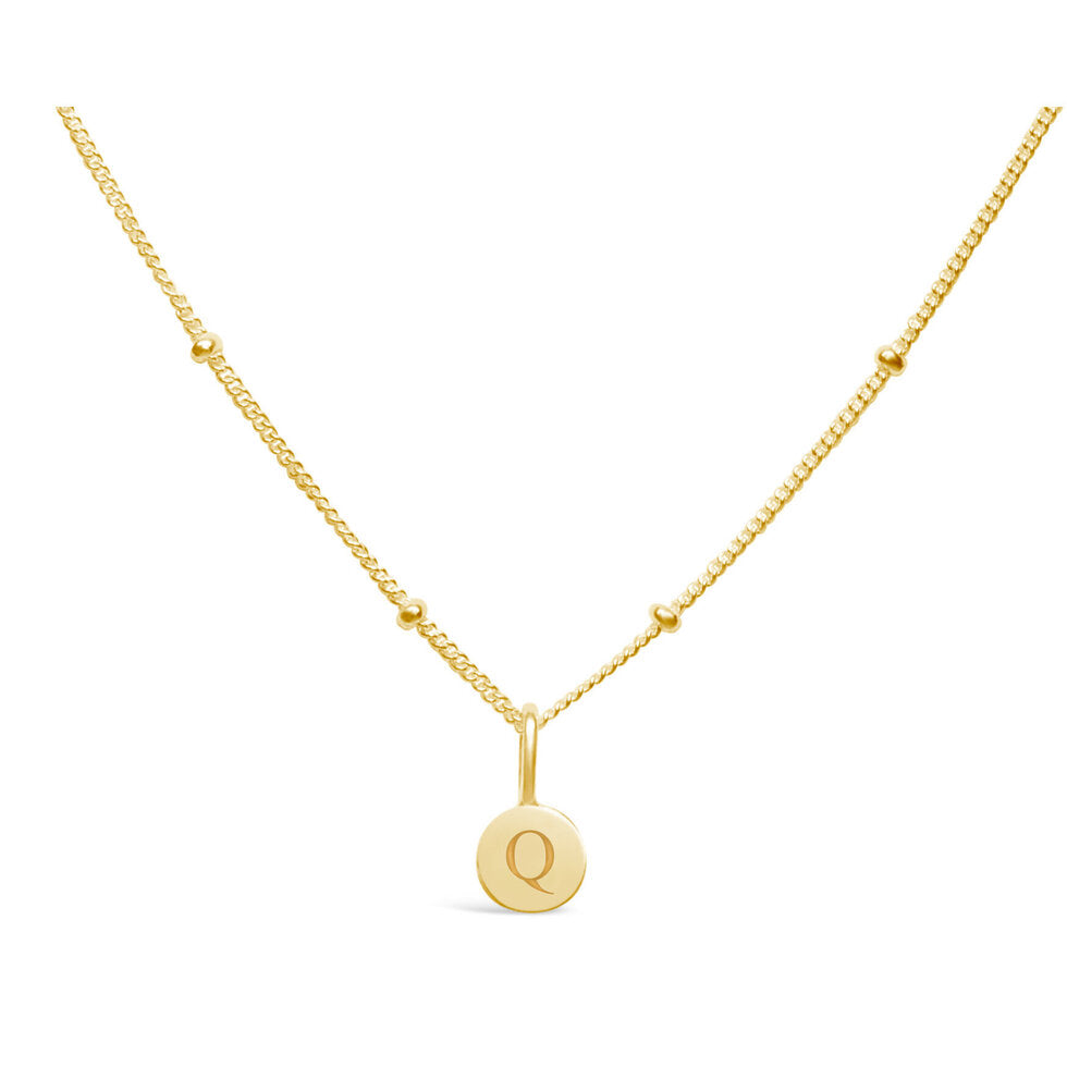 Stia Mini Disk Letter Necklace "Q" Gold