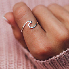 Wave Ring Size 6